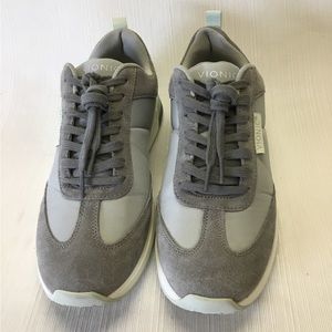 Vionic Good Looking 2 Tone Gray Suede Athletic Shoes